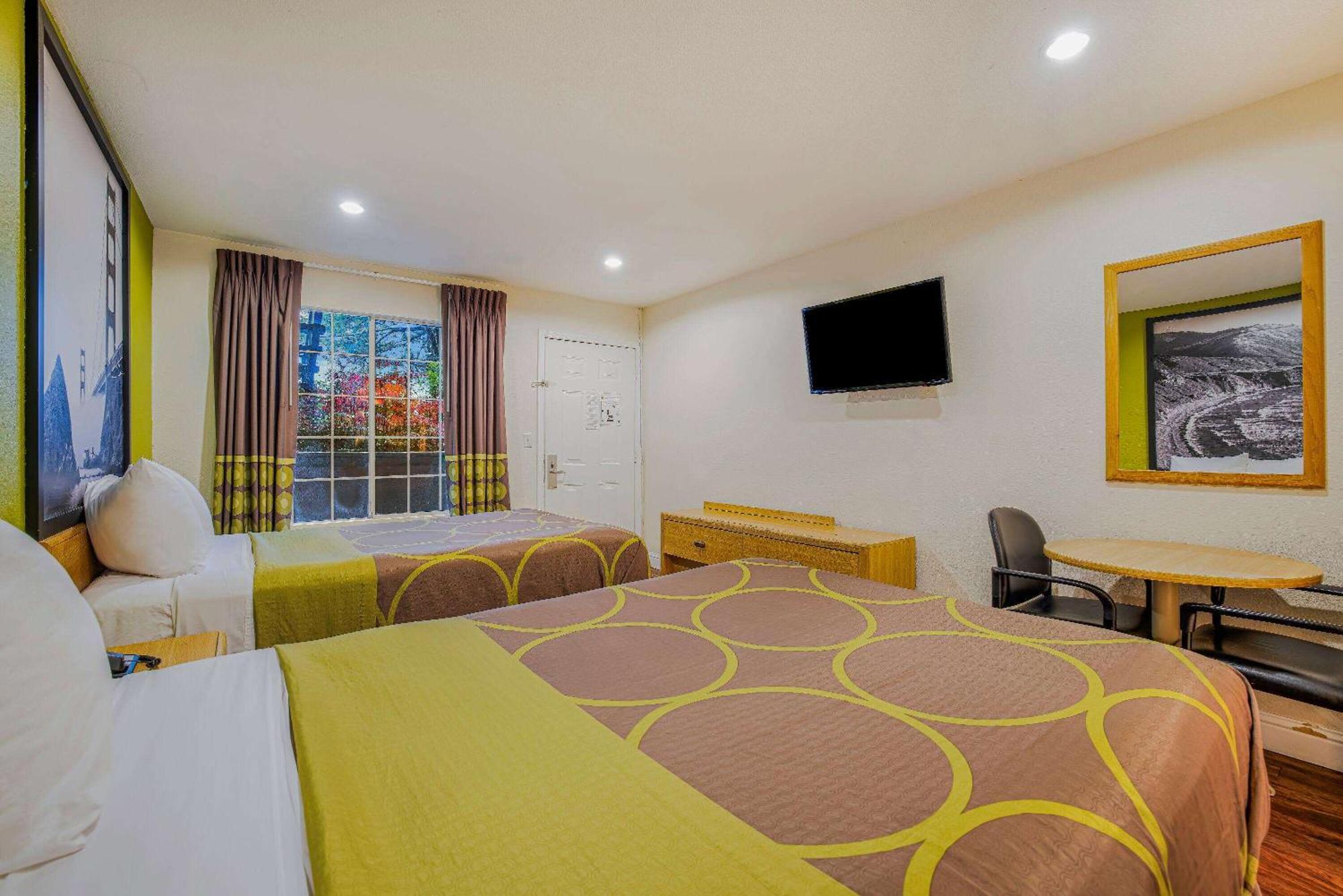Hotel Super 8 By Wyndham Auburn Zewnętrze zdjęcie